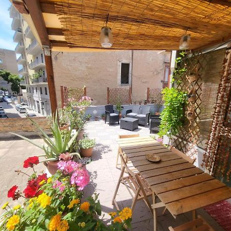 Casetta Poli- Appartamento Con Terrazza - Centro Storico Palermo Luaran gambar