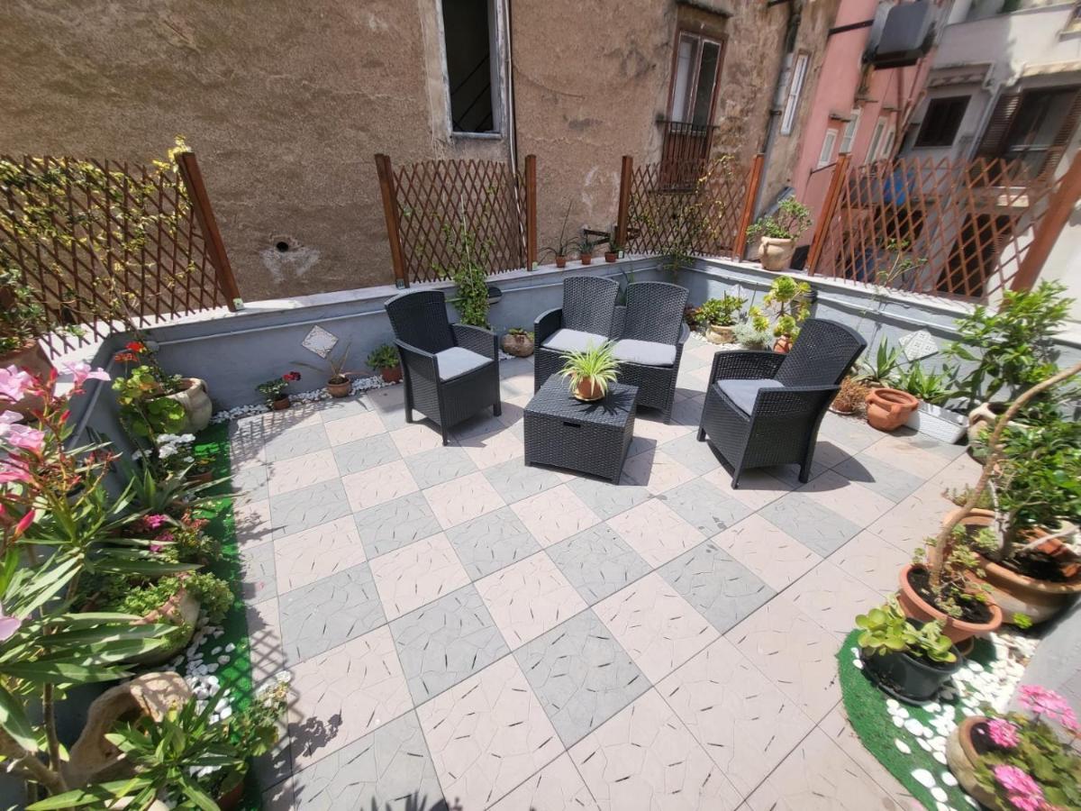 Casetta Poli- Appartamento Con Terrazza - Centro Storico Palermo Luaran gambar
